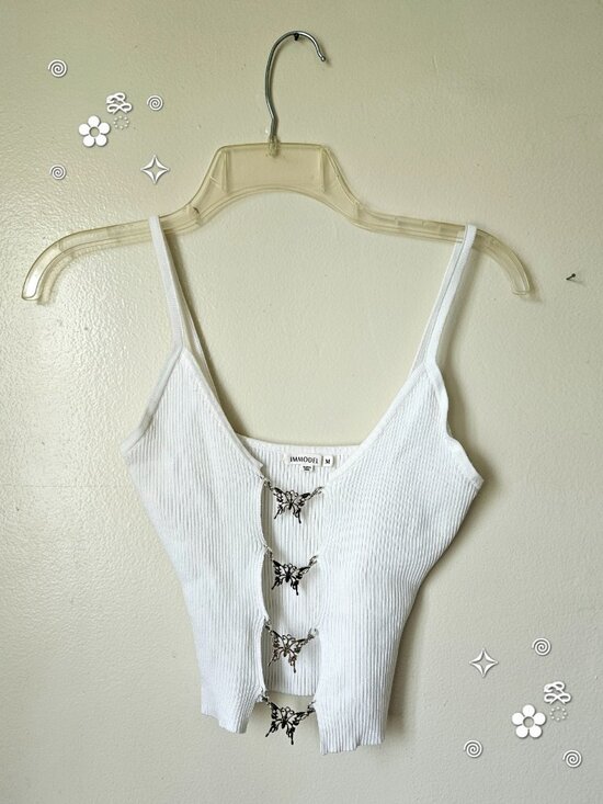 IMMODEL Tops - Butterfly Clasp Tank Top